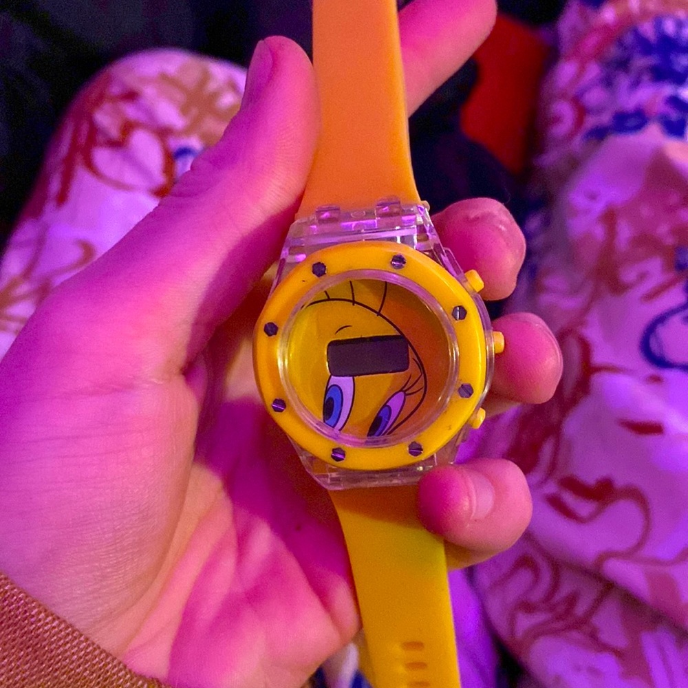 Tweety bird yellow watch